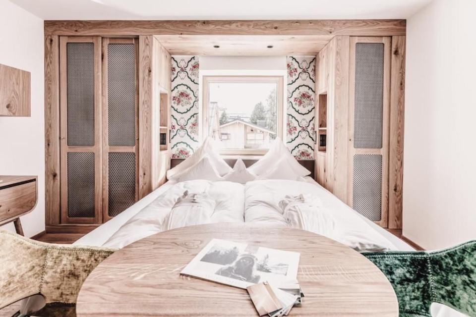 Hotel Goldener Berg, Lech am Arlberg – Room