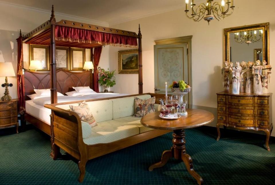 Burghotel auf Schönburg, Oberwesel, Germany